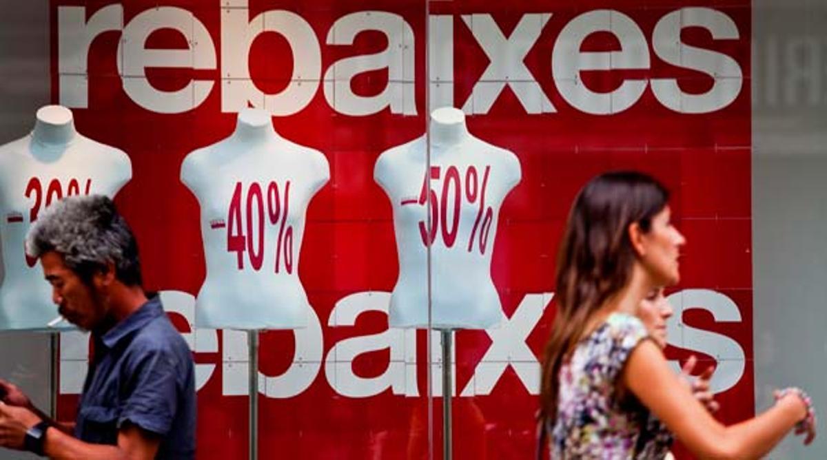 Avui comencen les rebaixes amb descomptes de fins al 70 %