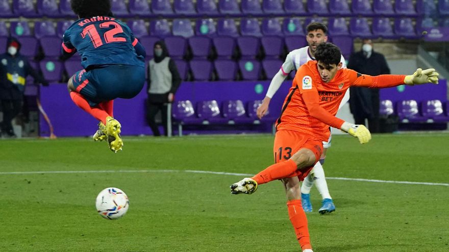 Bono da un punto al Sevilla ante el Valladolid en el último suspiro