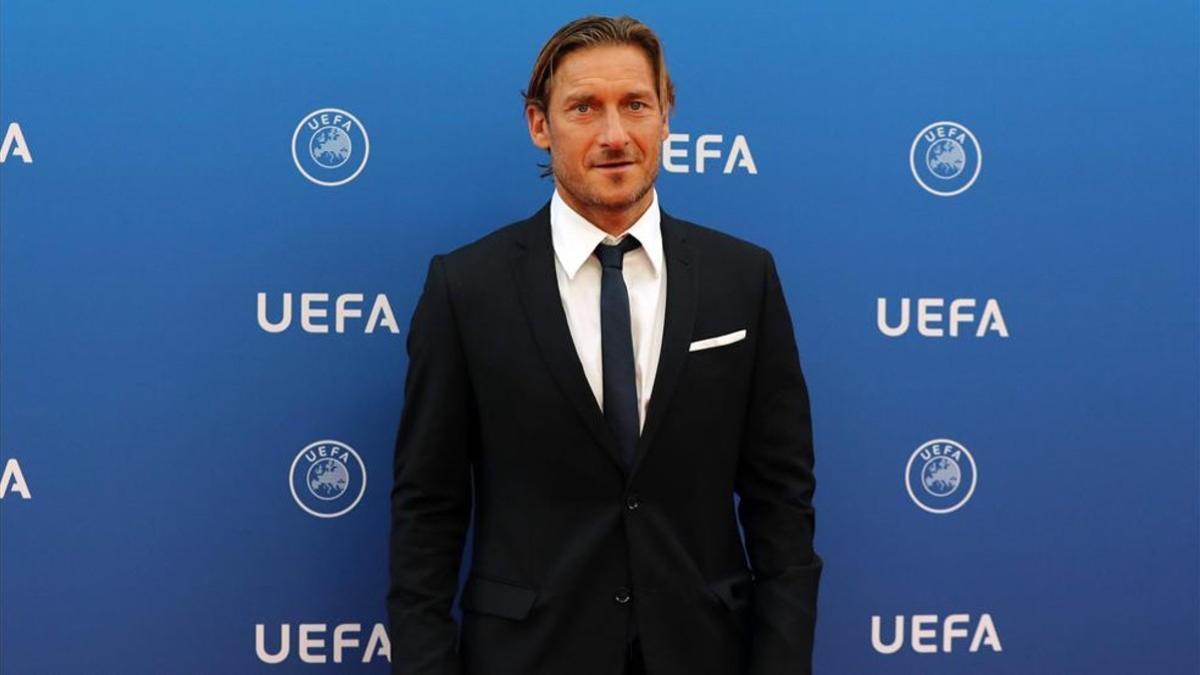 Francesco Totti, excapitán y actual directivo del Roma