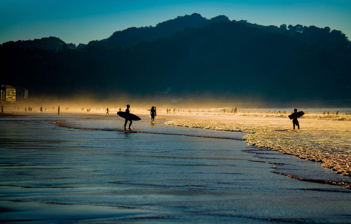 Playa de Zarautz, la meca de los surfistas