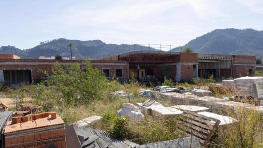 La constructora reclama una indemnización de 850.000 euros por el paralizado colegio Pla de la Mezquita de Xàtiva