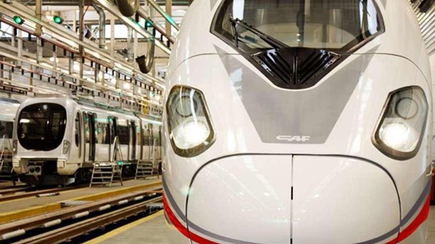Renfe comprará los trenes que reducen media hora el viaje a Madrid, con tramos a 350 km/h