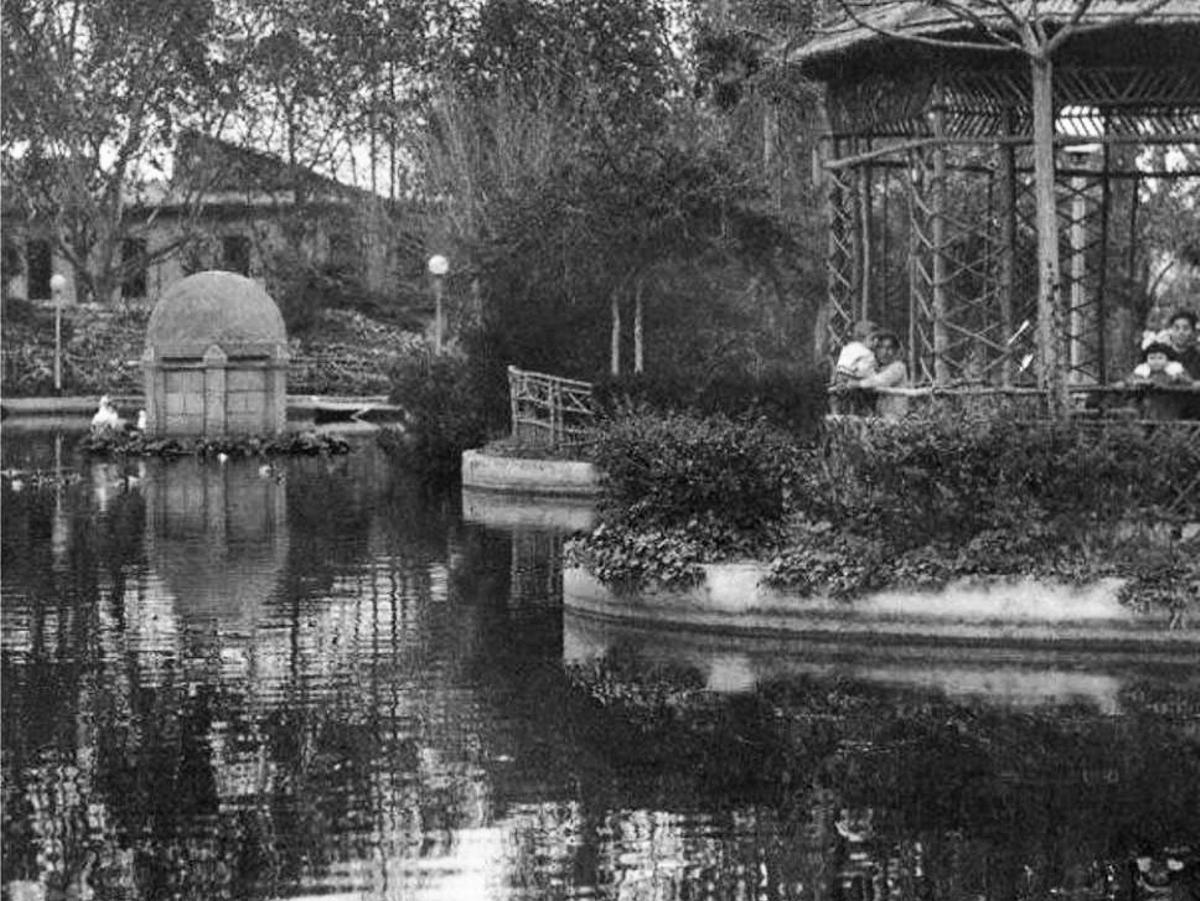 El estanque del parque Ribalta, a principios del siglo 20.