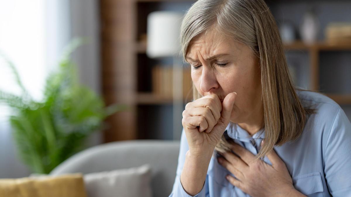 Pneumonia Prevention: Vaccination, Healthy Habits & Risk Factors