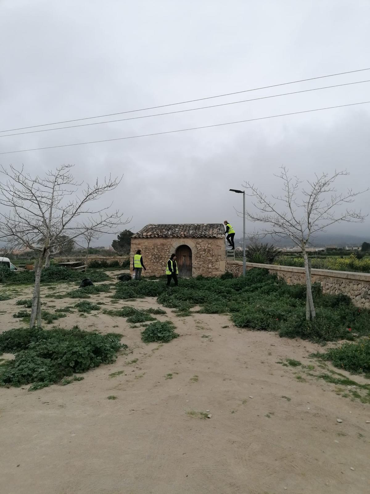 FOTOS | Así ha sido la jornada de limpieza rural en Sant Joan y Vilafranca FOTOS | Así ha sido la jornada de limpieza rural en Sant Joan y Vilafranca