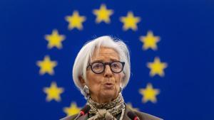 El BCE apuja els tipus fins al 2,25% per primera vegada en tres anys i agreuja la previsió  d’inflació