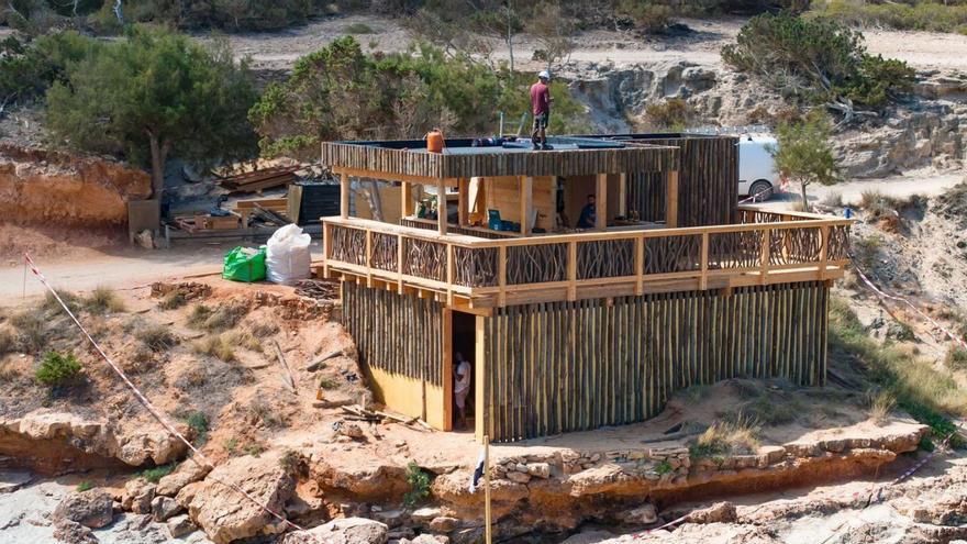 El Govern inspeccionará y «aplicará la ley» a los quioscos de Formentera