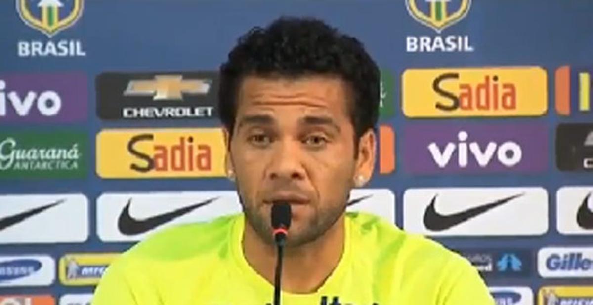 Dani Alves: Estamos cargando con el enfado de los brasileños sobre cosas que terminan afectándonos mucho