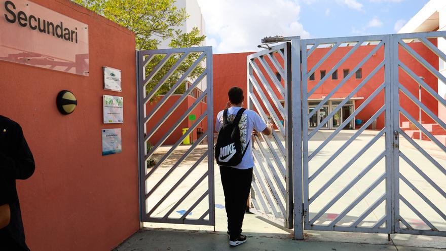 Pablo en su primer día de clase del curso de jardinería en Ibiza.