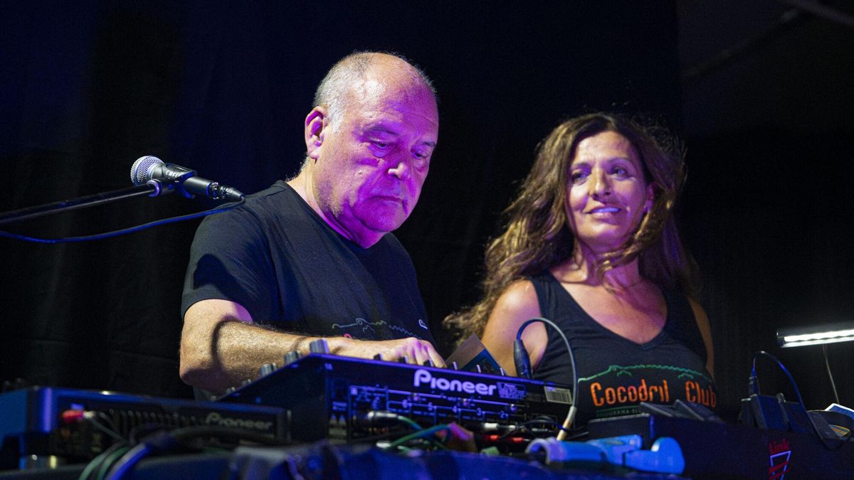 Cocodril Club, el único 'show' que llena plazas tanto en las fiestas de Sants como en las Gràcia cada verano