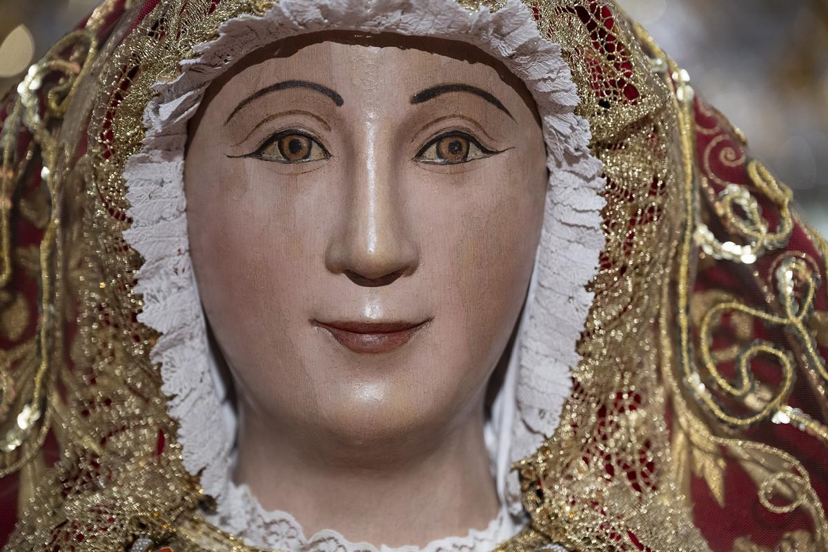 Todos los detalles del besamanos de la Virgen de los Reyes