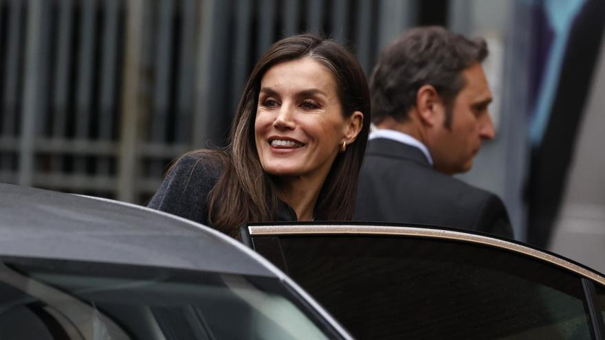 La Reina Letizia repite el vestido de menos de 80 euros ‘made in Spain’: Lo vas a querer en tu armario