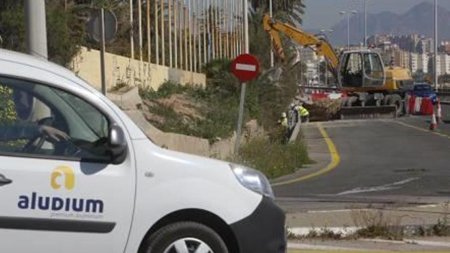 Aludium califica de «chapuza» el carril bici del Acceso Sur