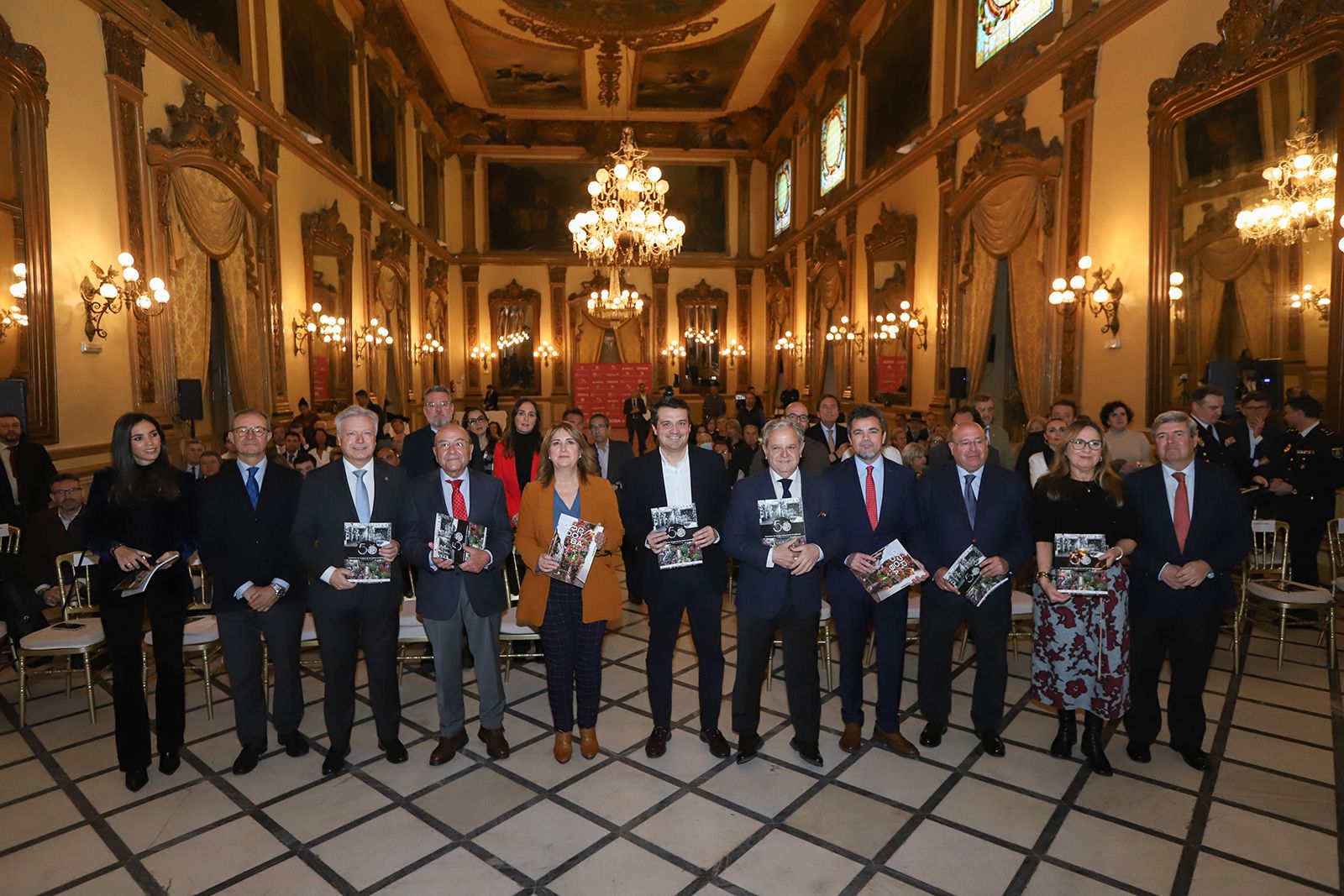 Presentación del libro '50 aniversario. Asociación de Amigos de los Patios Cordobeses'