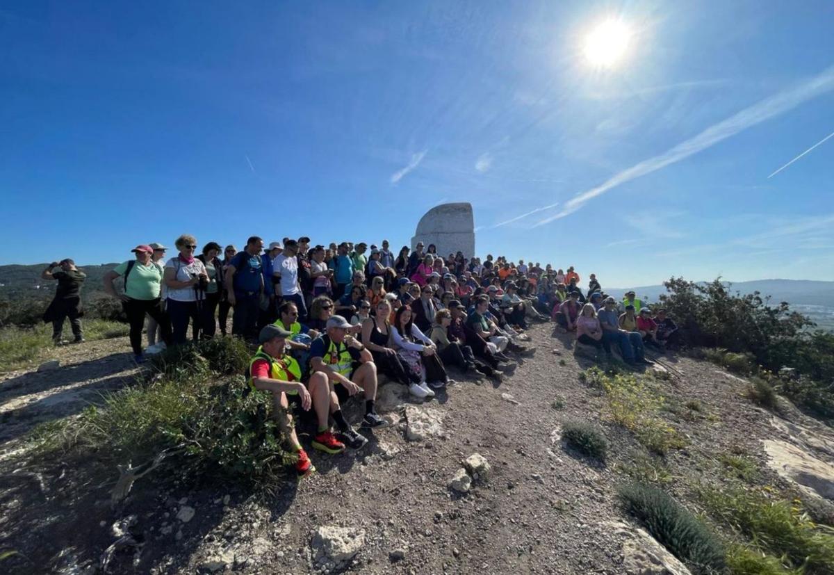 Ruta senderista por Sant Antoni en defensa de los caminos públicos | PLATAFORMA PER LA CATALOGACIÓ DELS CAMINS PÚBLICS D’EIVISSA