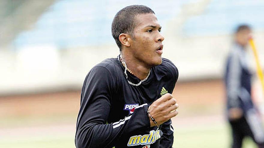 Rondón, en imagen de archivo, se ejercita con el Aragua.