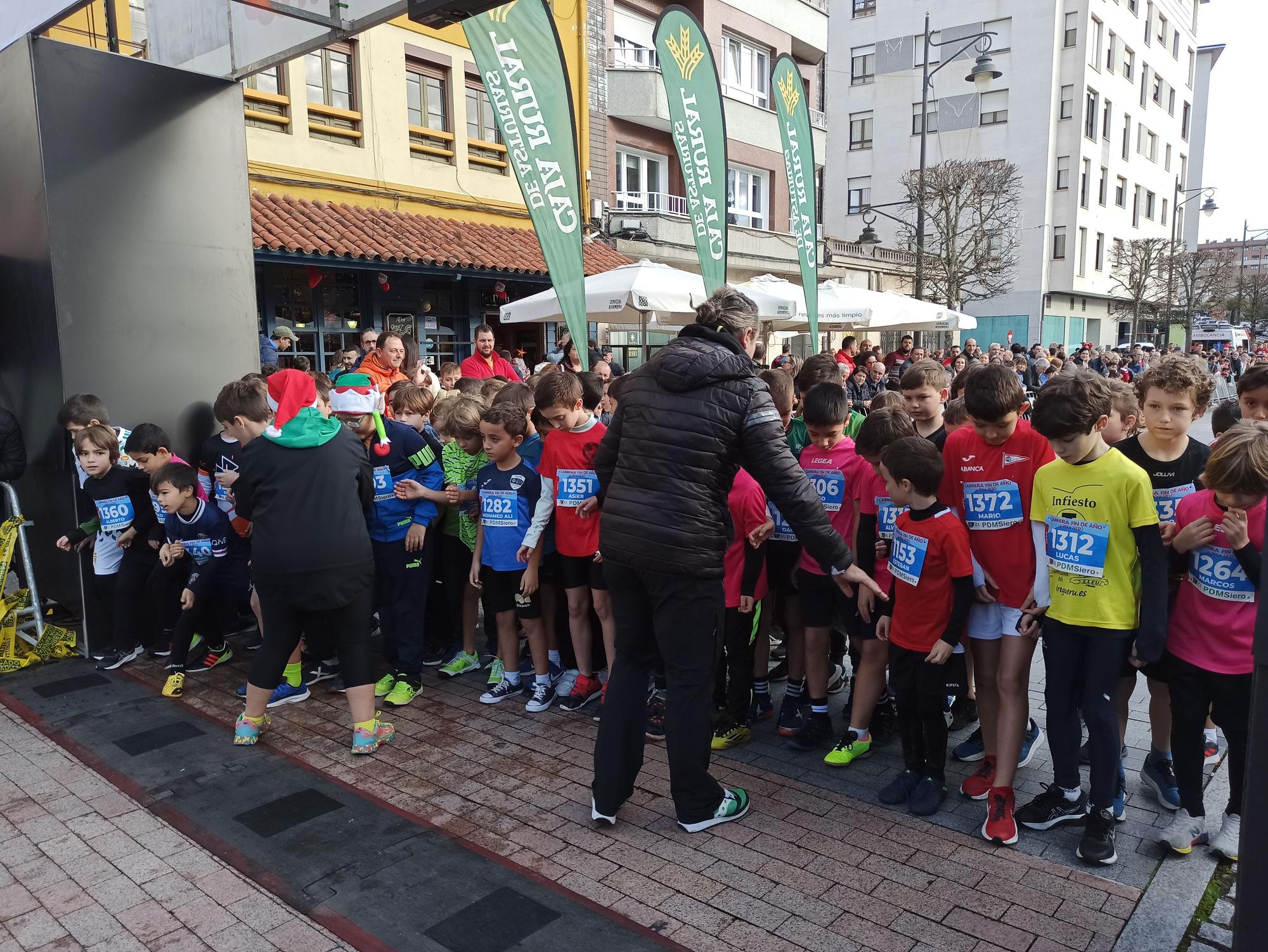 Casi 1.500 participantes disputan la carrera de Fin de Año de Pola de Siero