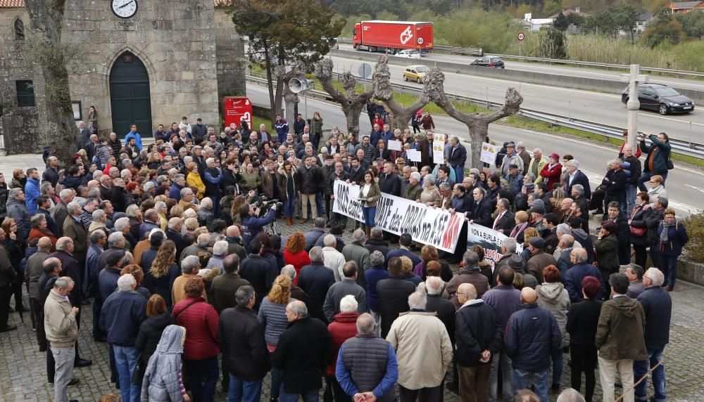 Mos se planta contra la paralización de las obras de la A-55 // R. Grobas