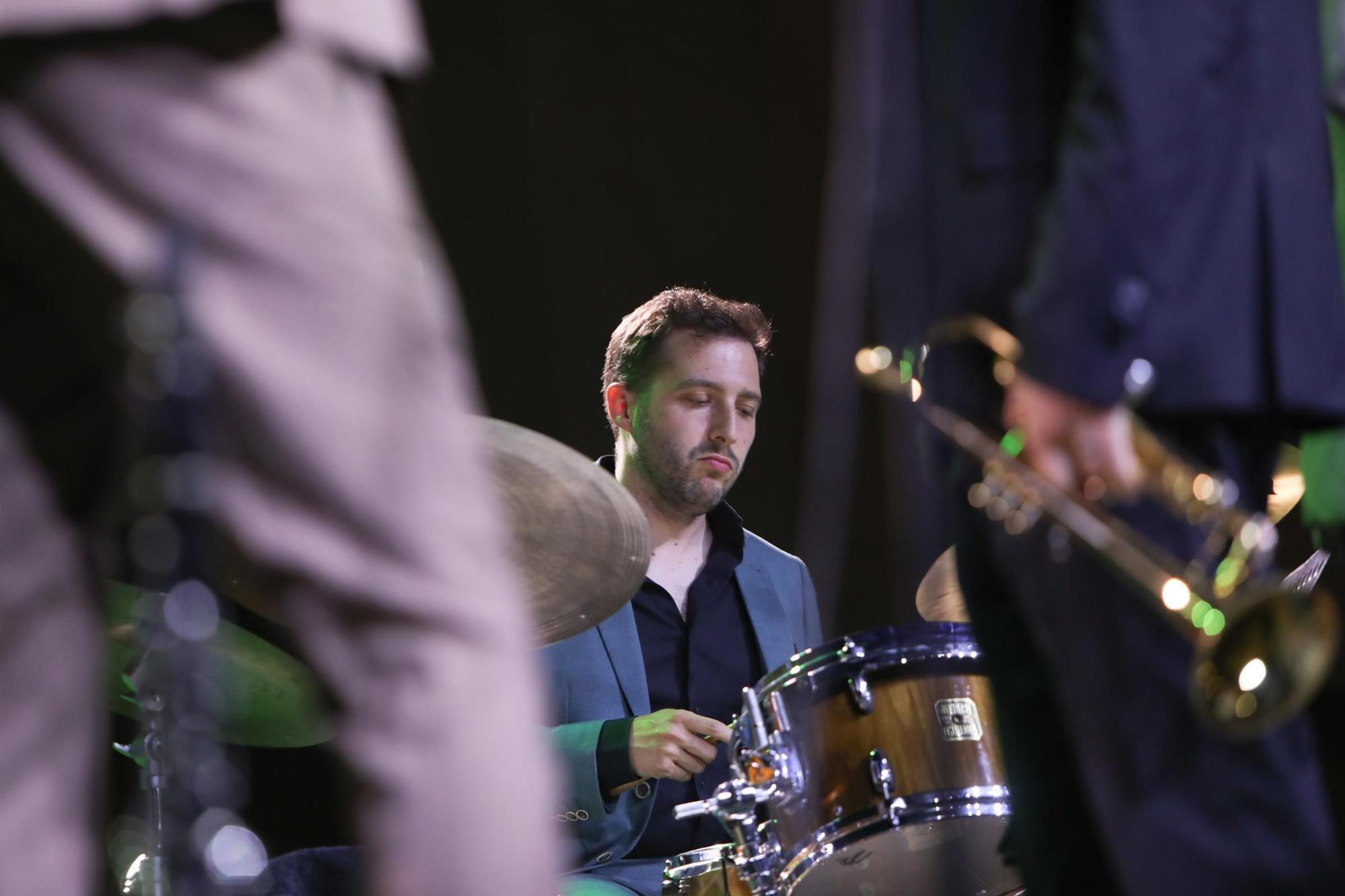 Concierto de Adrián Cunningham y su banda ‘His Old School’ en el Festival de Jazz de San Javier.