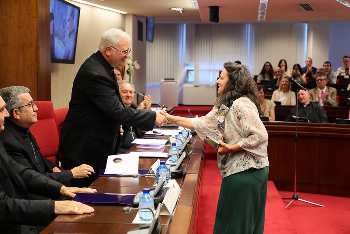 GALERÍA | La periodista Araceli Saavedra recoge el Premio ¡Bravo!