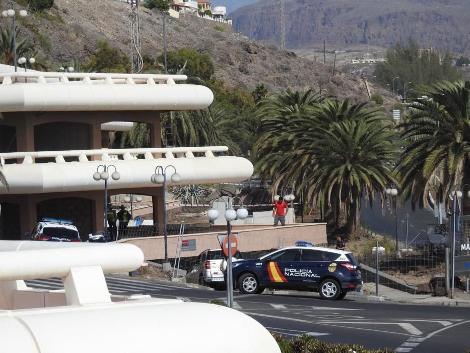 Hallan un cadáver en un centro comercial de Maspalomas