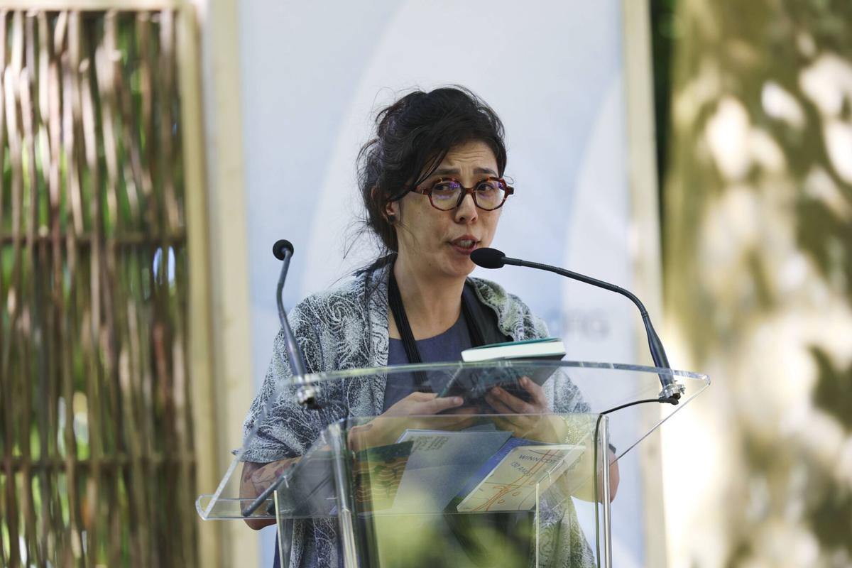 Avilés. parque Ferrera. Conferencia inaugural de la Bienal, a cargo de Hanna Limulja