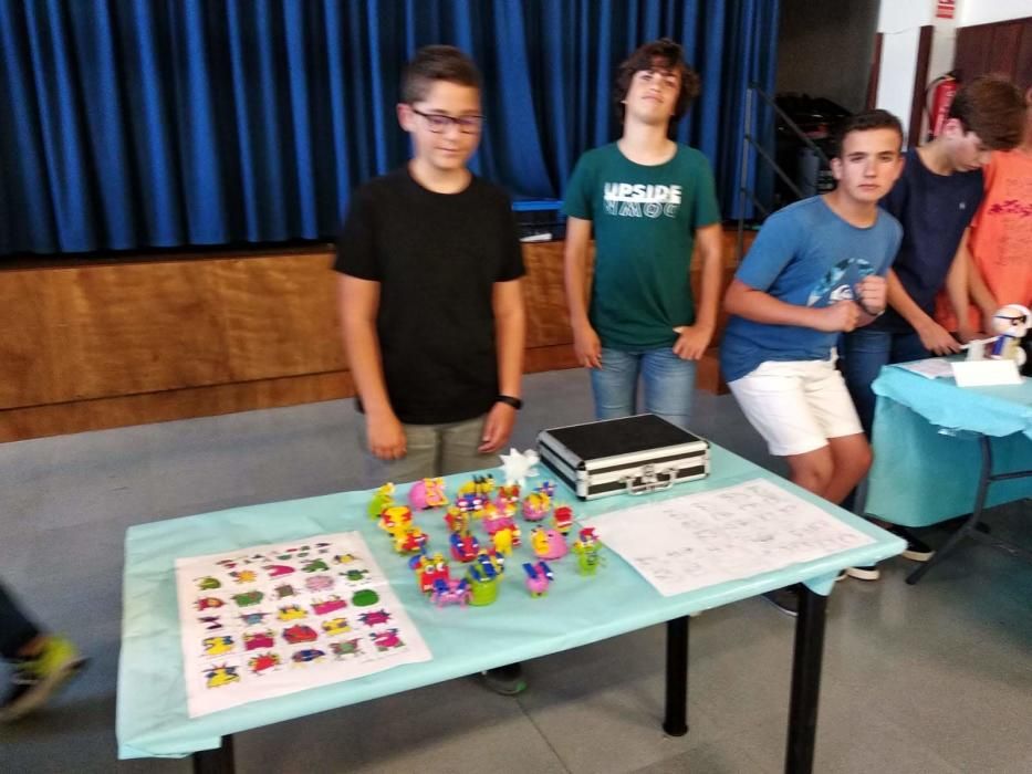 Feria de tecnología en el colegio Sagrat Cor