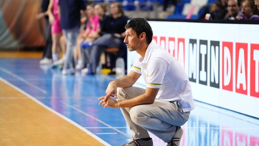 El Azulmarino despide a Pepe Vázquez antes del playoff por el ascenso