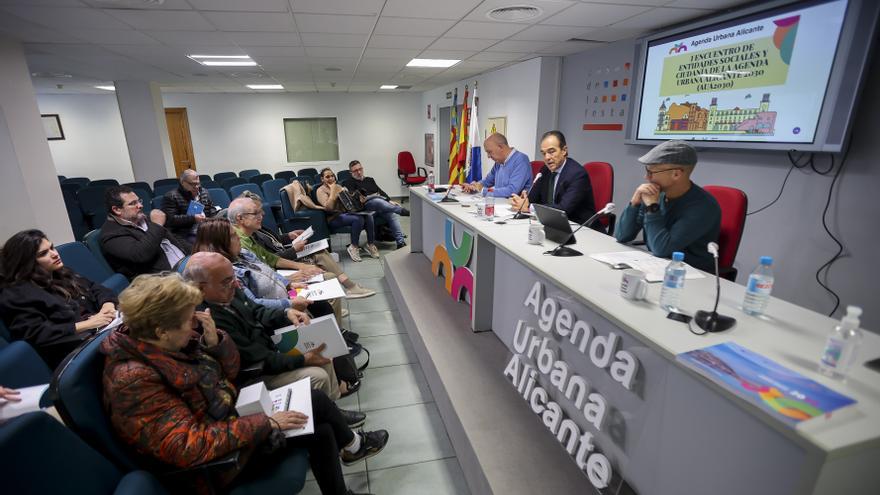 El bipartito de Alicante descarta cumplir los objetivos 2030 en fecha y habla de &quot;planificación&quot;