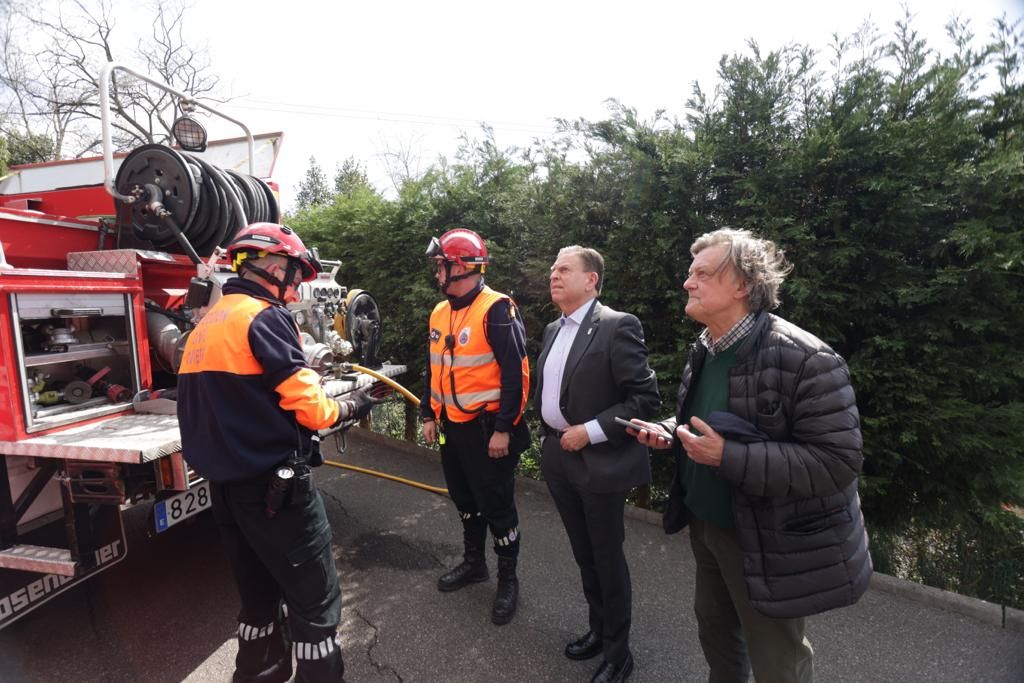 EN IMÁGENES | El fuego llega a Oviedo: el monte Naranco en llamas