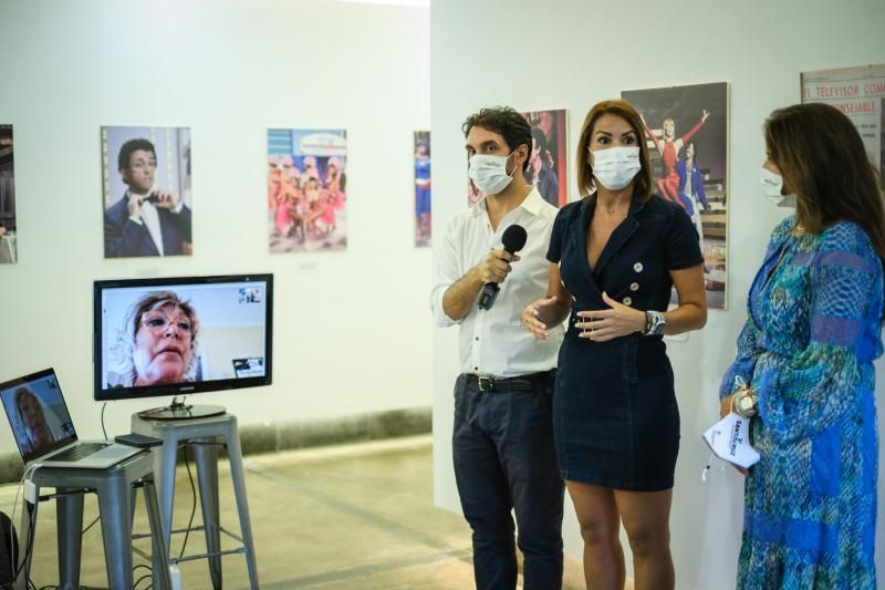 Exposición de fotografías de P.A. Martínez Parra 'La tele de antes'.