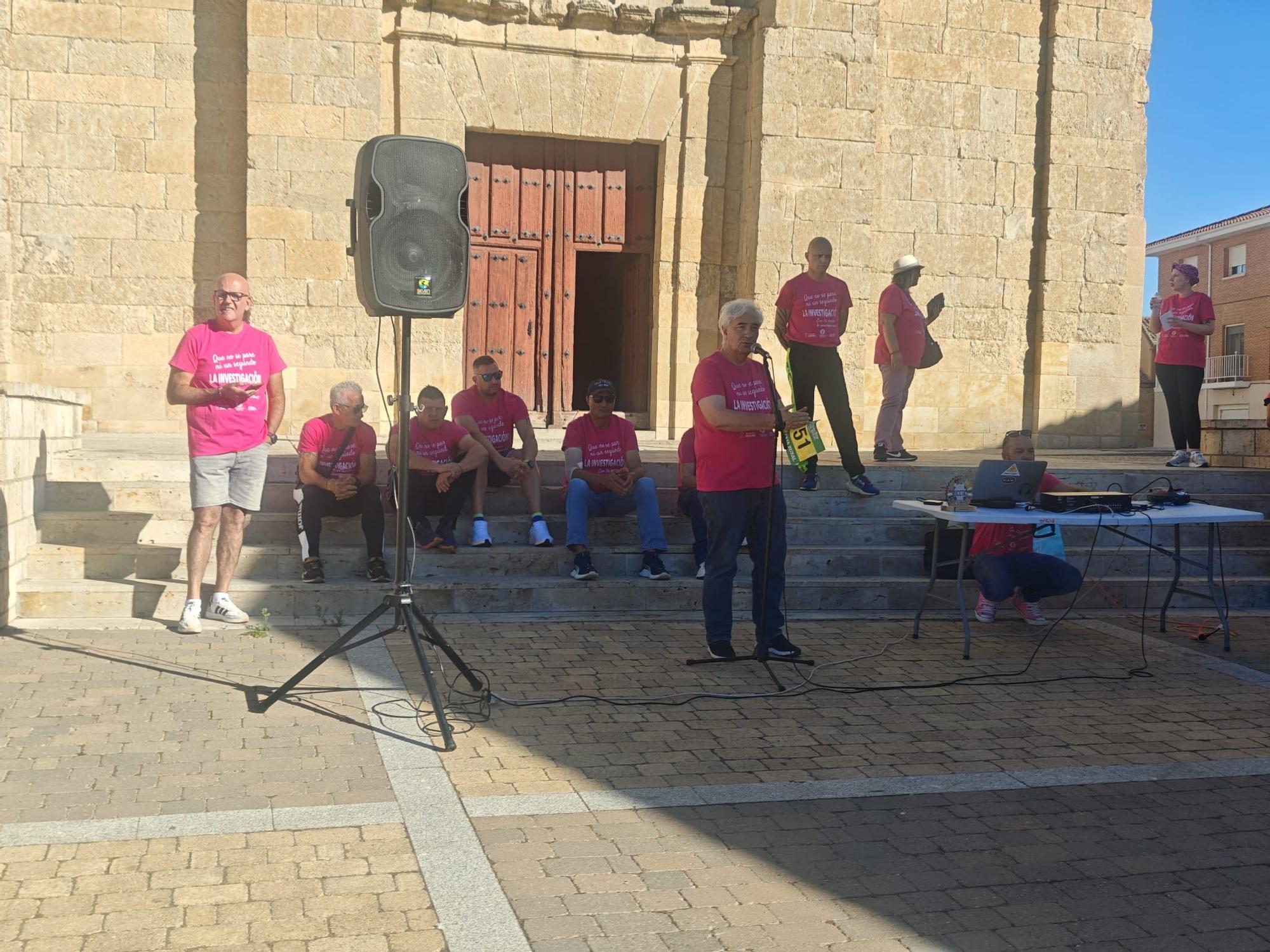 GALERÍA | La marcha de Fuentesaúco por el cáncer en imágenes