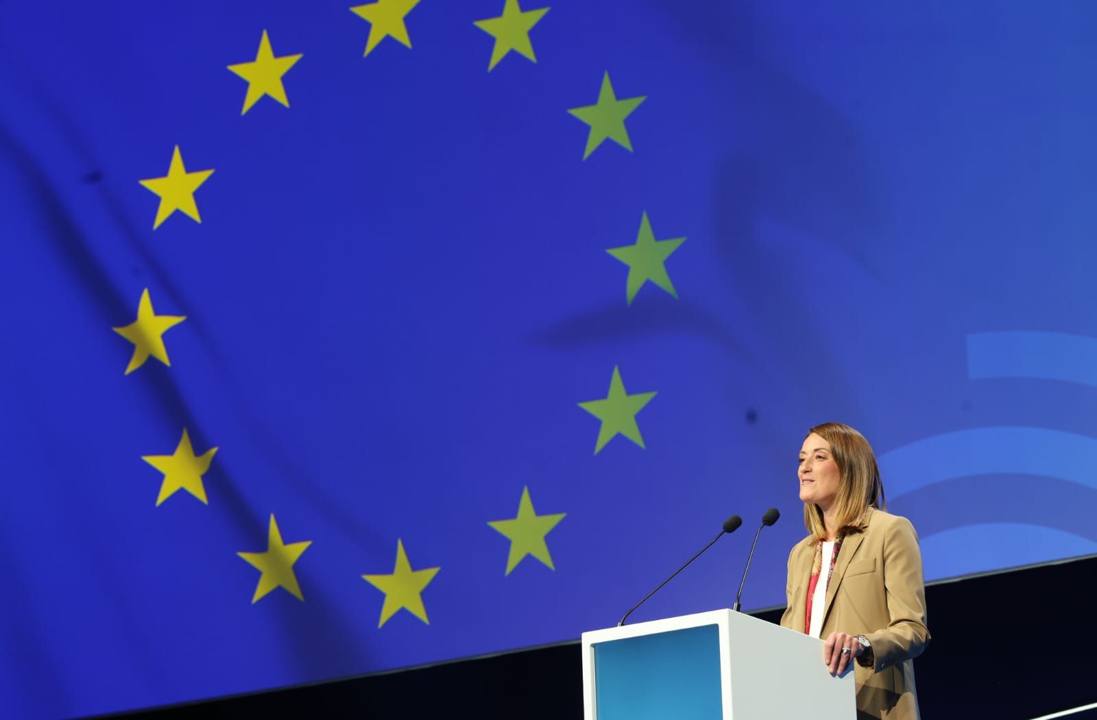 La primera jornada del congreso del PPE en València, en imágenes