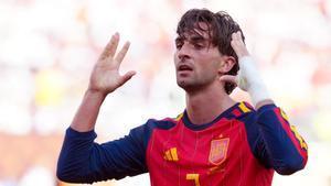 Ferran Torres celebrando el gol