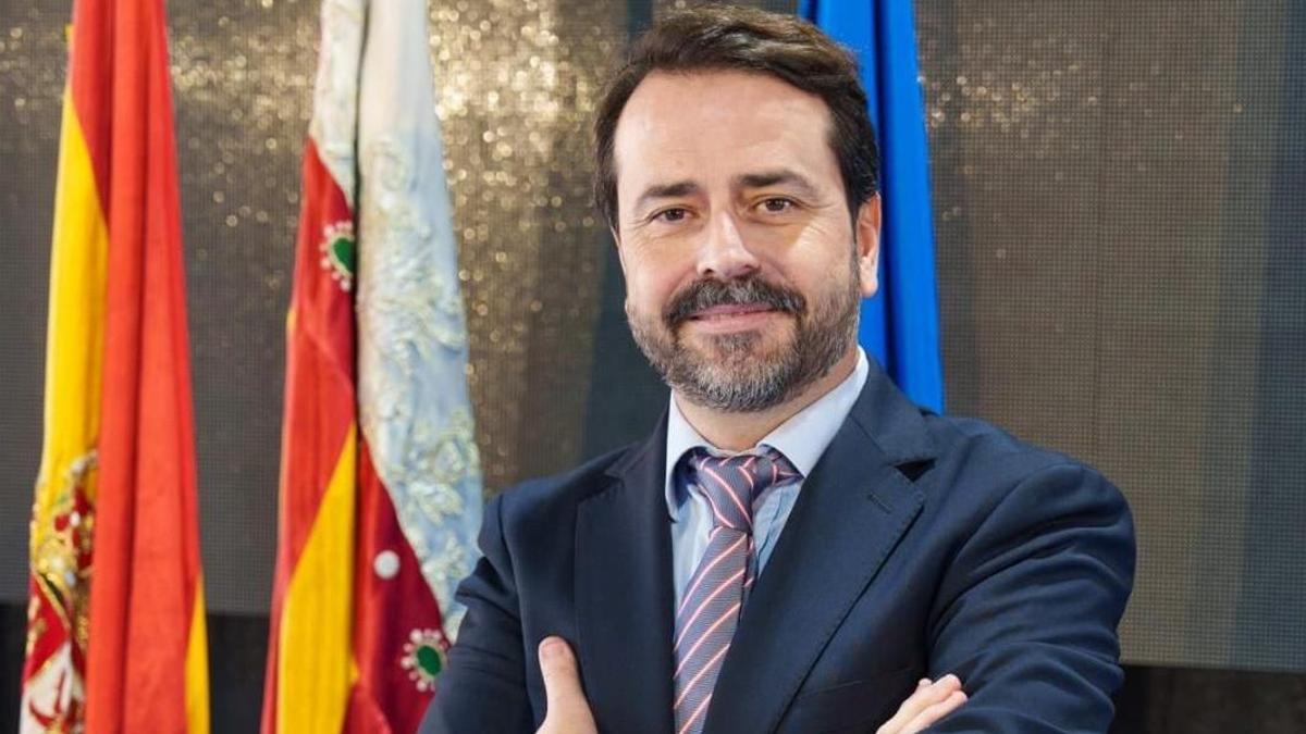 Vicente López Deltell presentó recientemente el acto de conmemoración del centenario de la Cooperativa Eléctrica de Crevillent