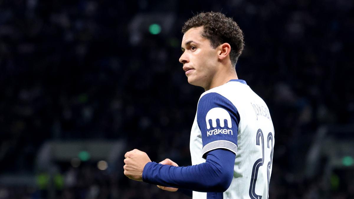 Brennan Johnson, atacante del Tottenham está a un gran nivel