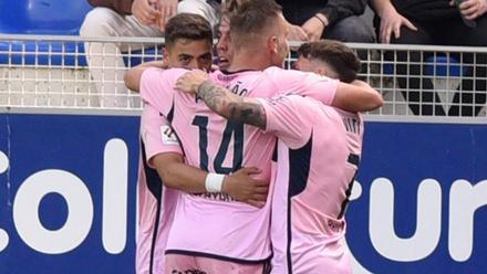 Resumen, goles y highlights del Huesca 0 - 2 Oviedo de la jornada 37 de LaLiga Hypermotion