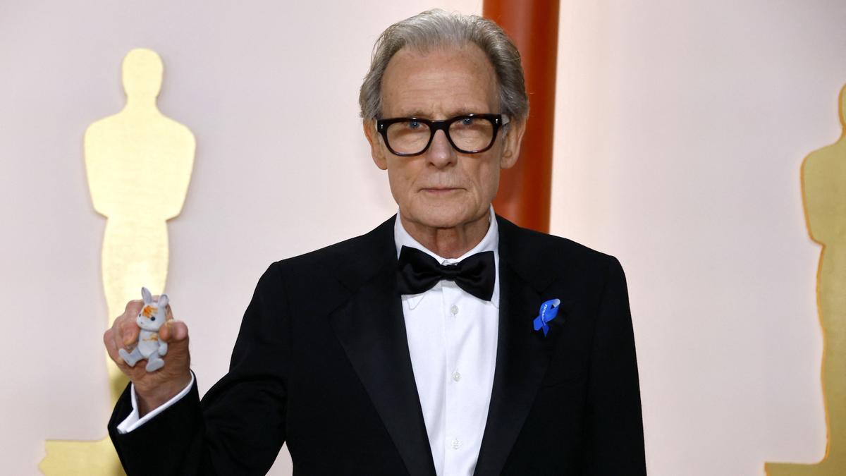 Bill Nighy  