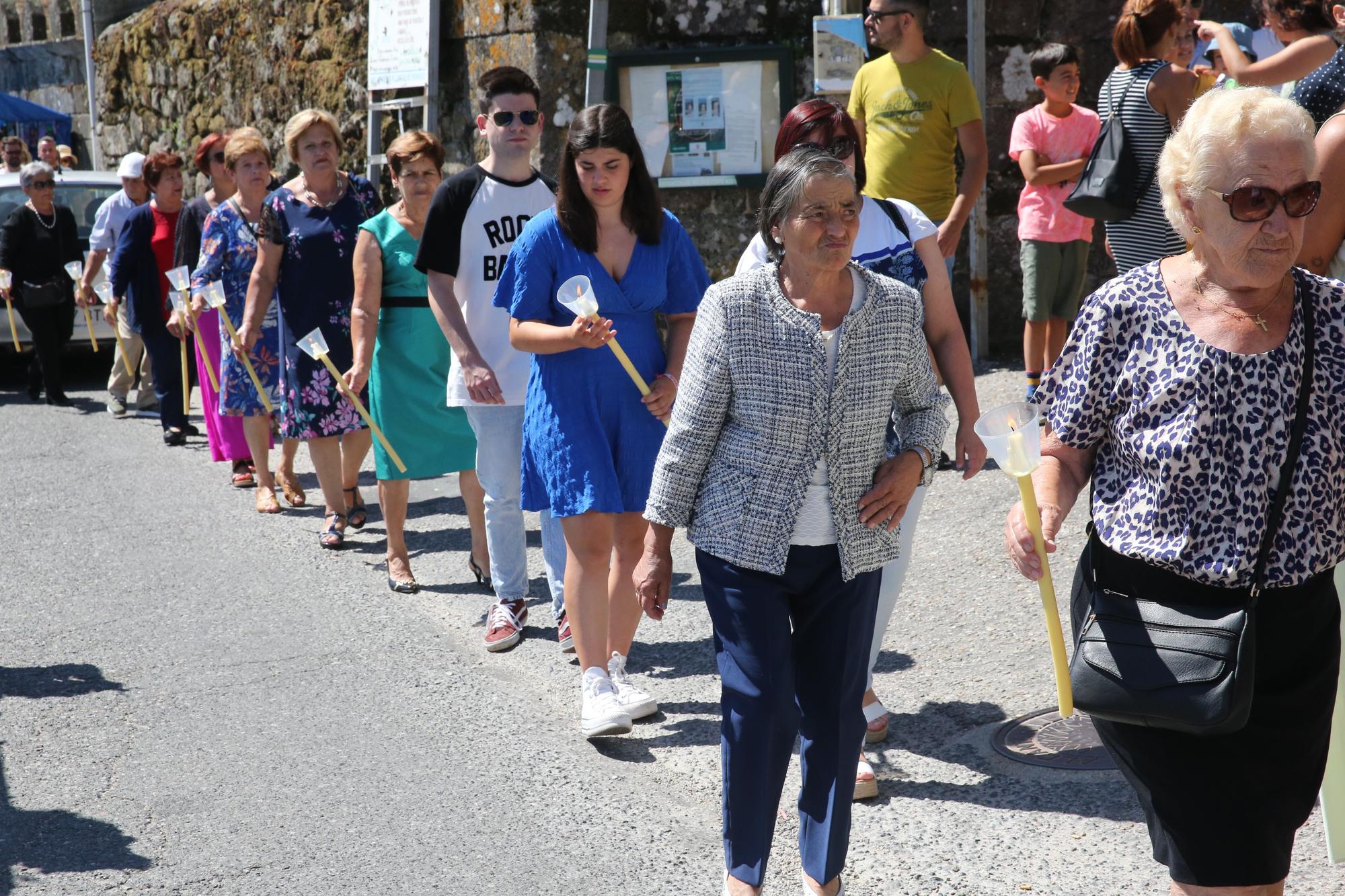 La procesión y la danza de San Roque de O Hío en imágenes (I)