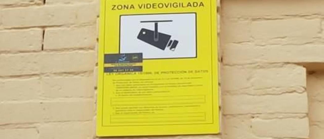 Alzira instala cámaras de seguridad en el cementerio tras los actos vandálicos