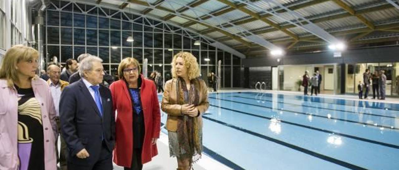 Catarroja reestrena su piscina cubierta