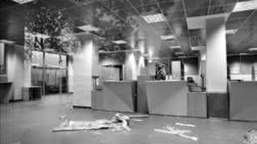 Correos reabre la oficina de San Fernando tras un año cerrada