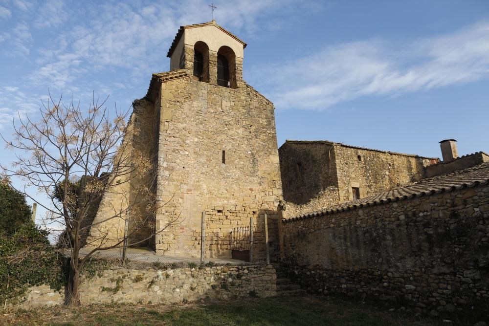 Sant Marçal de Quarantella, un poble en venda per 2 milions