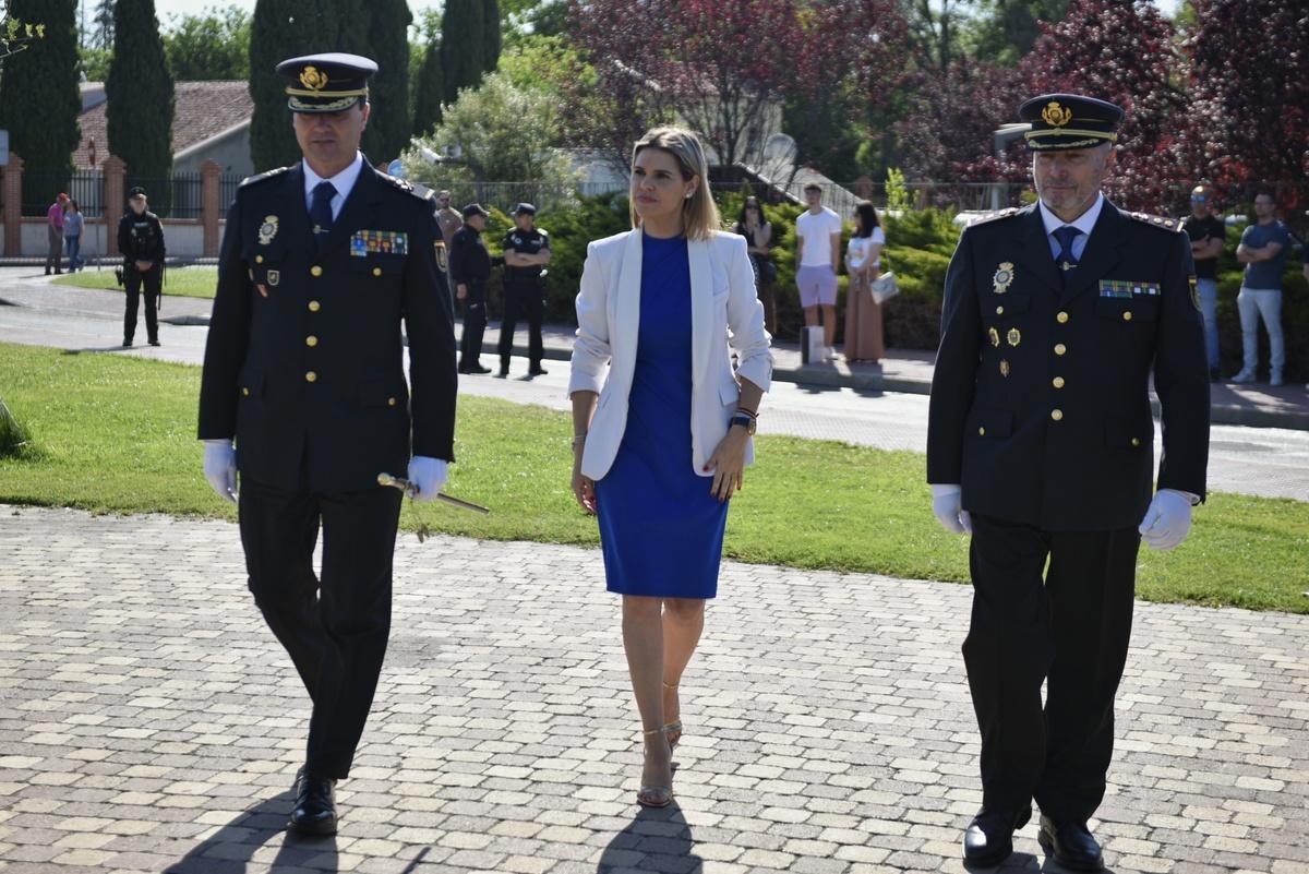 La alcaldesa durante la celebración del 200 aniversario de la Policía Nacional