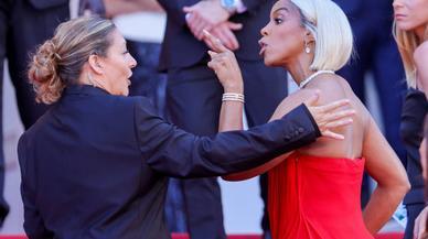 Tensión en el Festival de Cannes: una guardia de seguridad discute con Massiel Taveras y Kelly Rowland en plena 'red carpet'