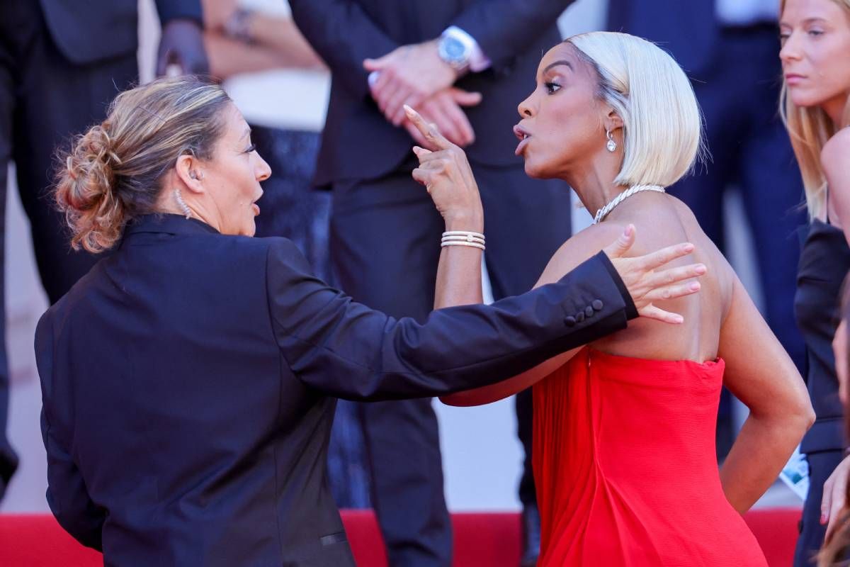 Kelly Rowland discute con una guardia de seguridad en Cannes