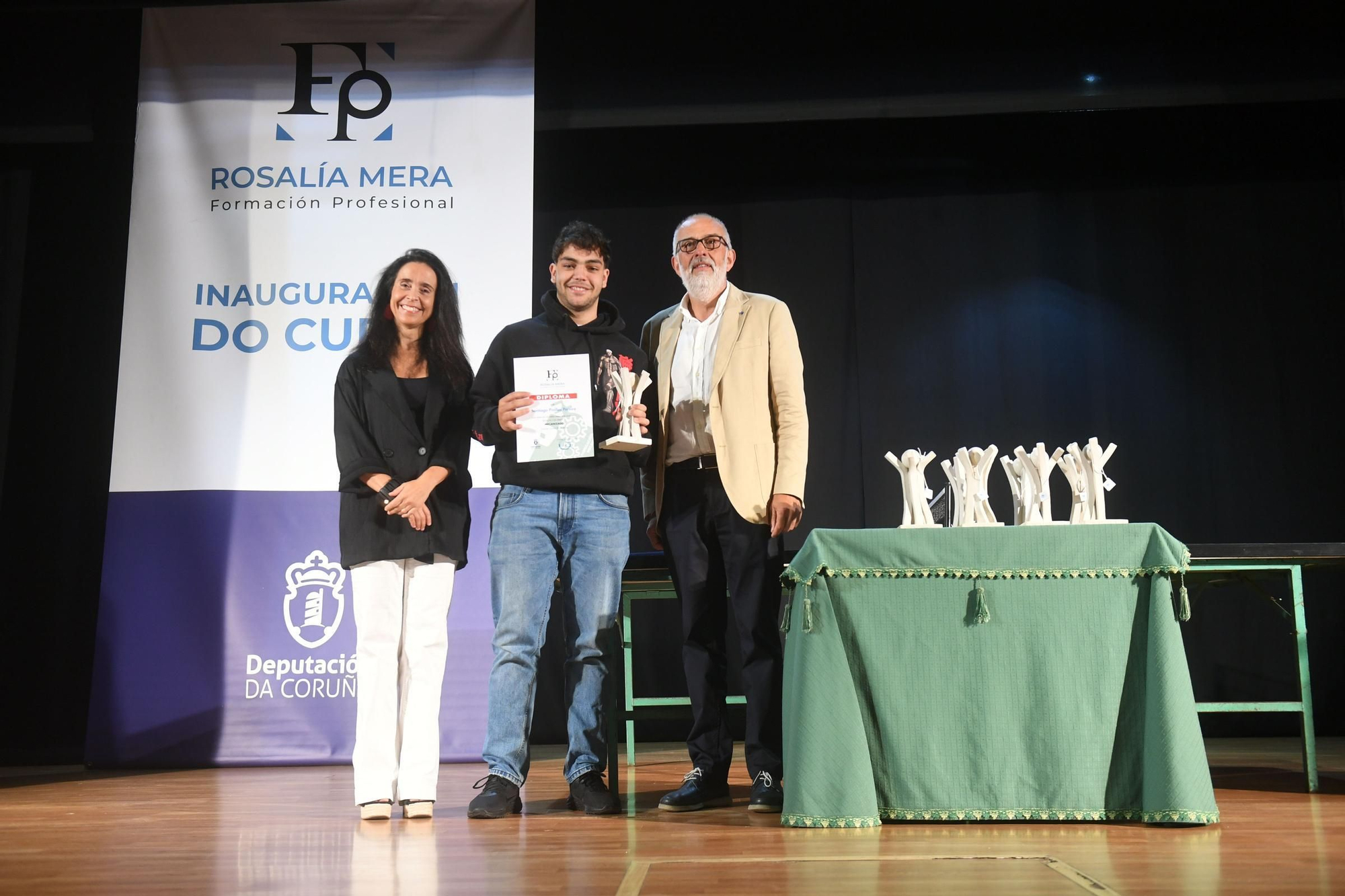 Primer día del curso 2024-25 en el IES Rosalía Mera de A Coruña