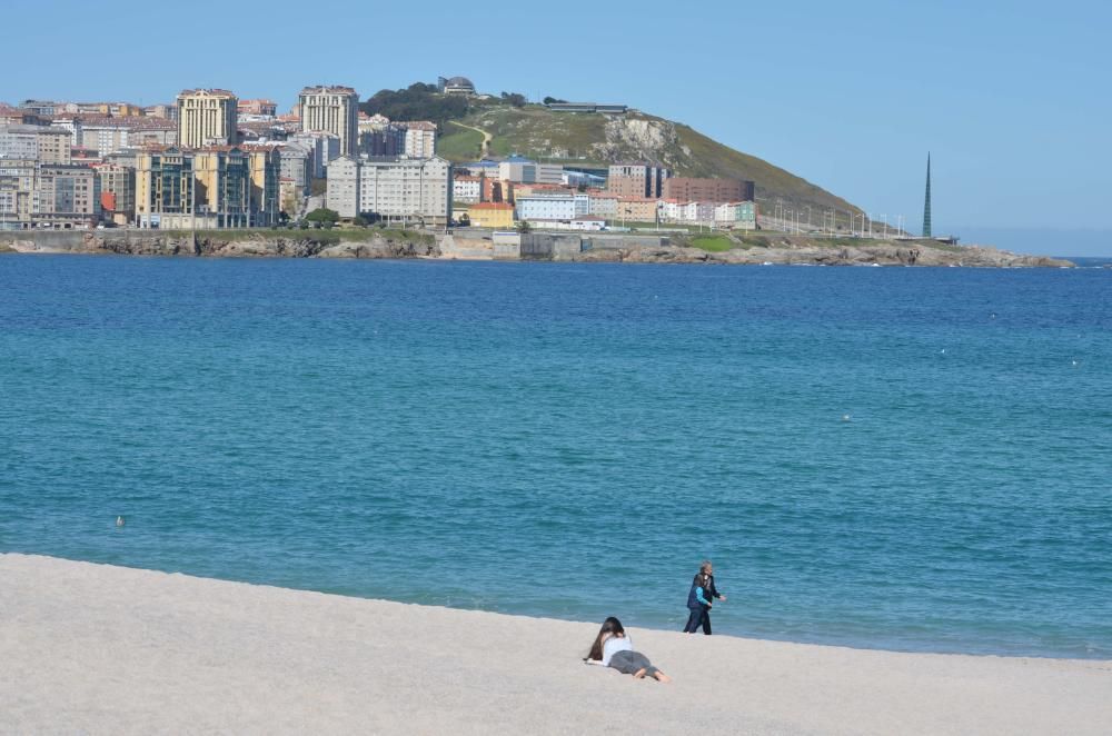 Aire cálido y cielo despejado en A Coruña