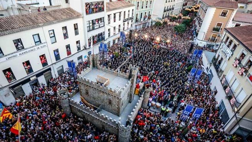 Los Moros y Cristianos de Elda llegan cargados de actividades