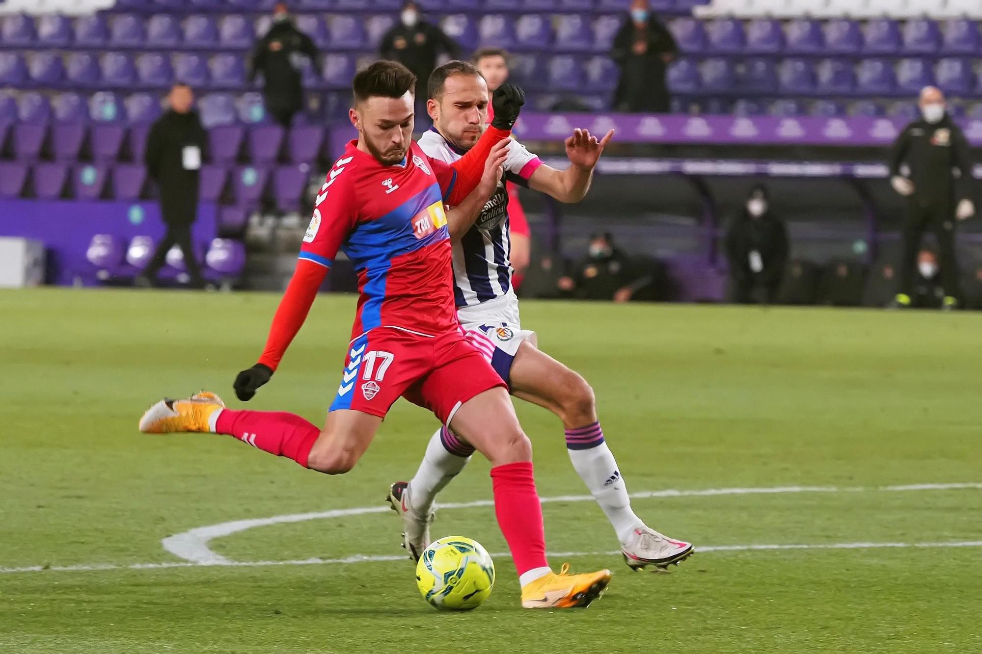 El Elche no sabe ganar: Real Valladolid - Elche CF (2-2)